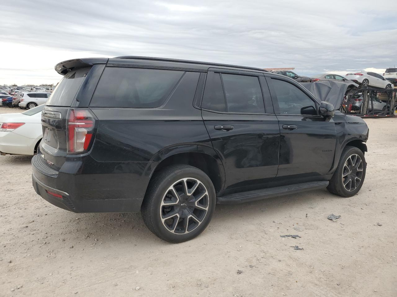 Obraz 3 z 2022 CHEVROLET TAHOE K1500 RST 2022 z VIN 1GNSKRKDXNR220697