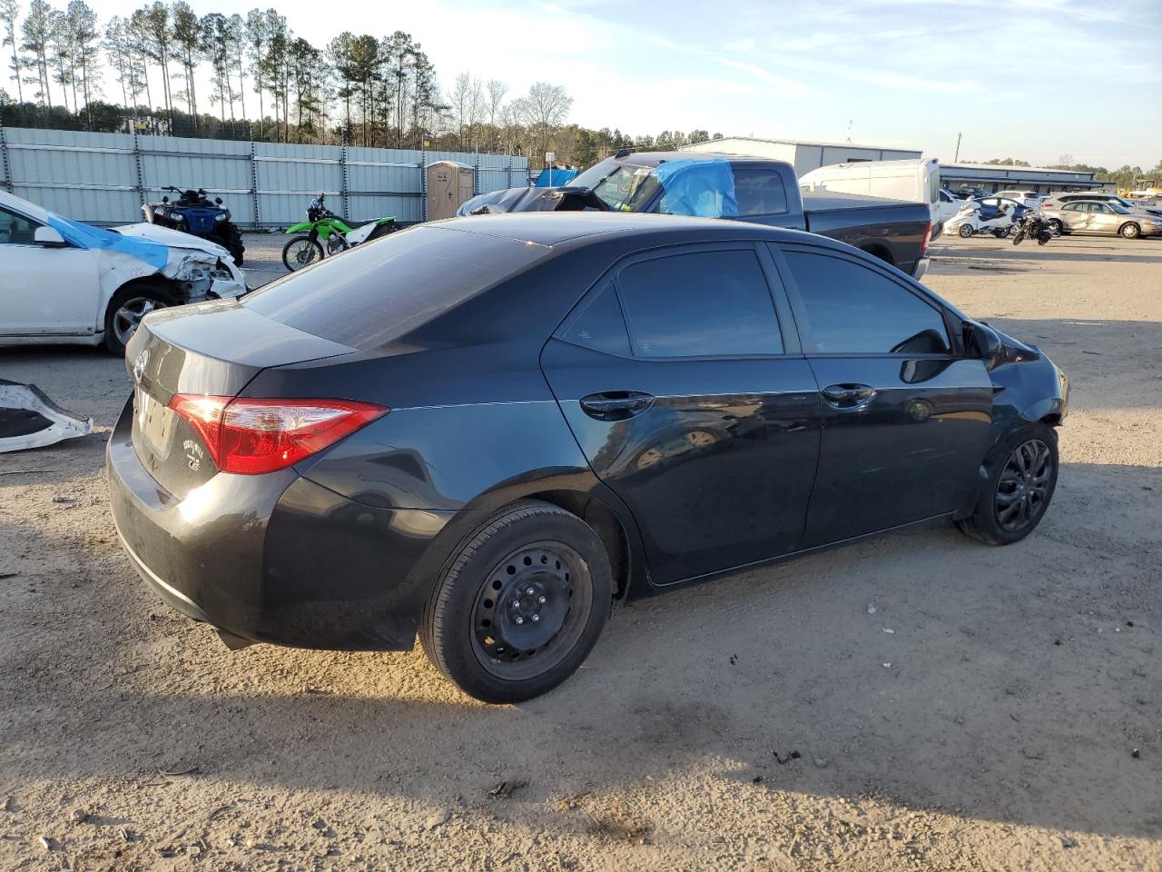 Изображение 3 2019 TOYOTA COROLLA L 2019 с VIN 2T1BURHE7KC179986
