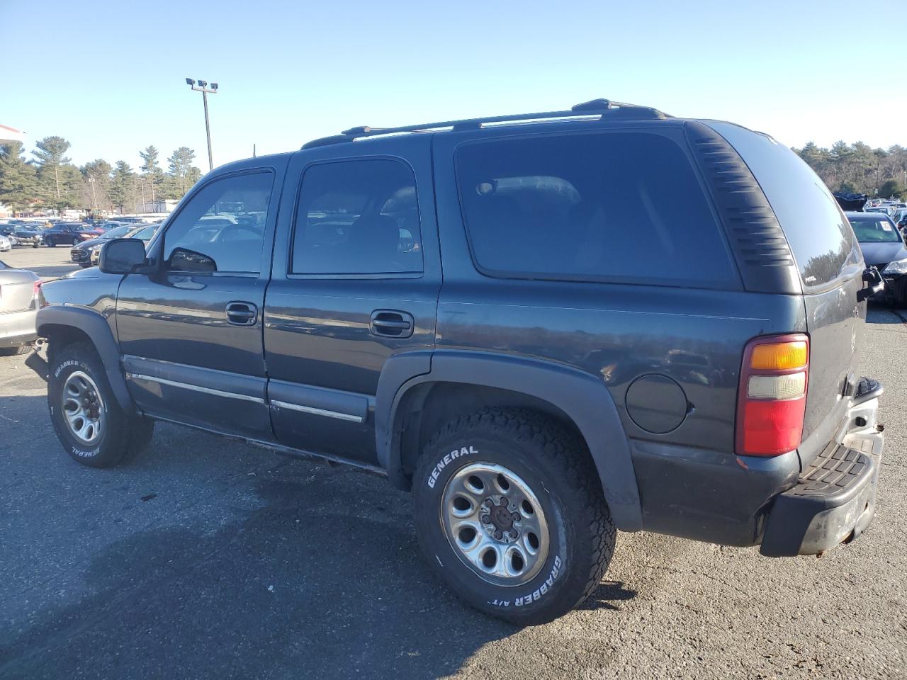 Image 2 of 2003 CHEVROLET TAHOE K1500 2003 with VIN 1GNEK13Z53J273859