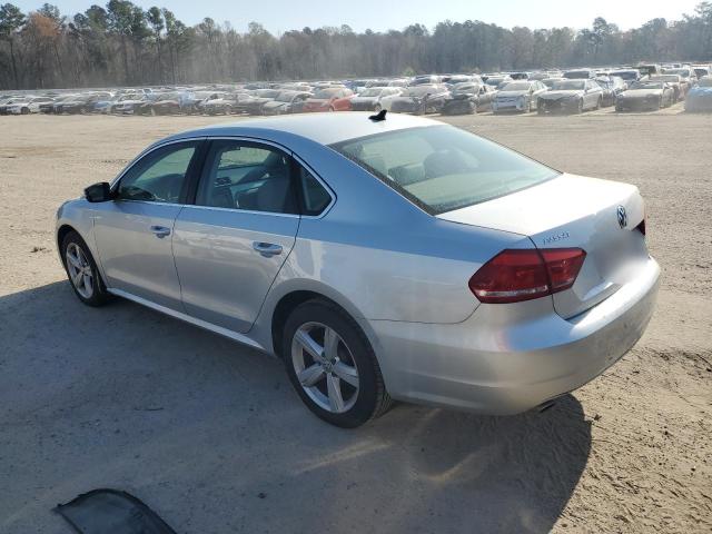 Image 2 of 2013 VOLKSWAGEN PASSAT SE 2013 with VIN 1VWBN7A32DC103353
