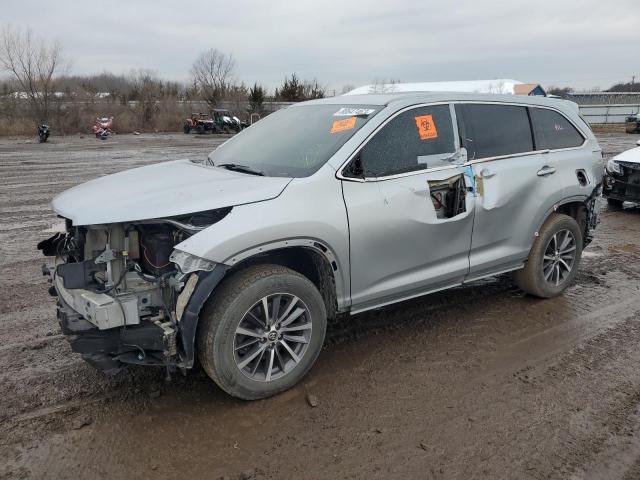 Image 1 of 2018 TOYOTA HIGHLANDER SE 2018 with VIN 5TDJZRFHXJS556908