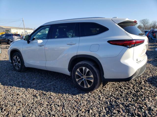 Изображение 2 2022 TOYOTA HIGHLANDER XLE 2022 с VIN 5TDGZRBH3NS213704