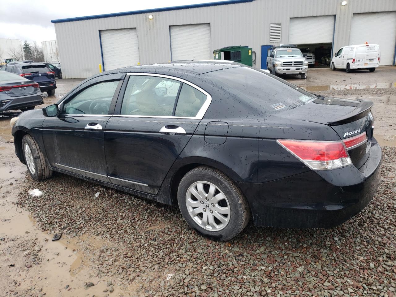 Image 2 of 2011 HONDA ACCORD LX 2011 with VIN 1HGCP2F31BA085063