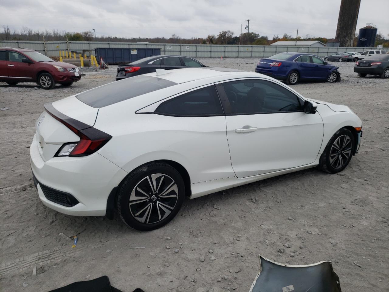 Image 3 of 2016 HONDA CIVIC EXL 2016 with VIN 2HGFC3B74GH356388