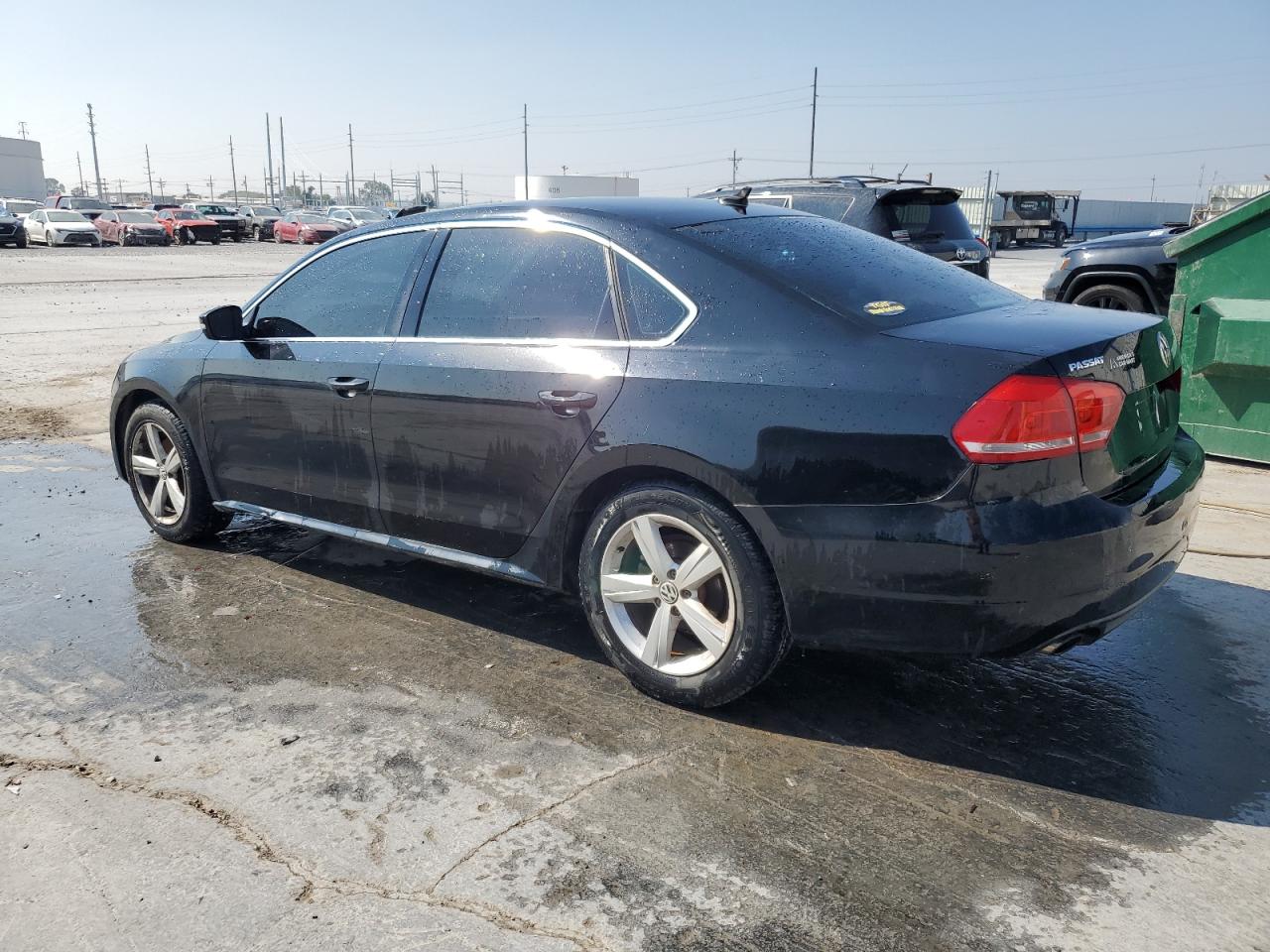 Изображение 2 2014 VOLKSWAGEN PASSAT SE 2014 с VIN 1VWBS7A34EC091670