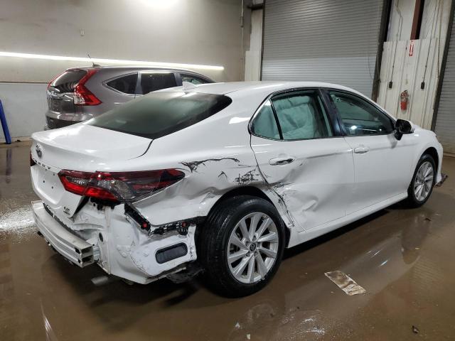 Image 3 of 2022 TOYOTA CAMRY LE 2022 with VIN 4T1C11BK2NU059268