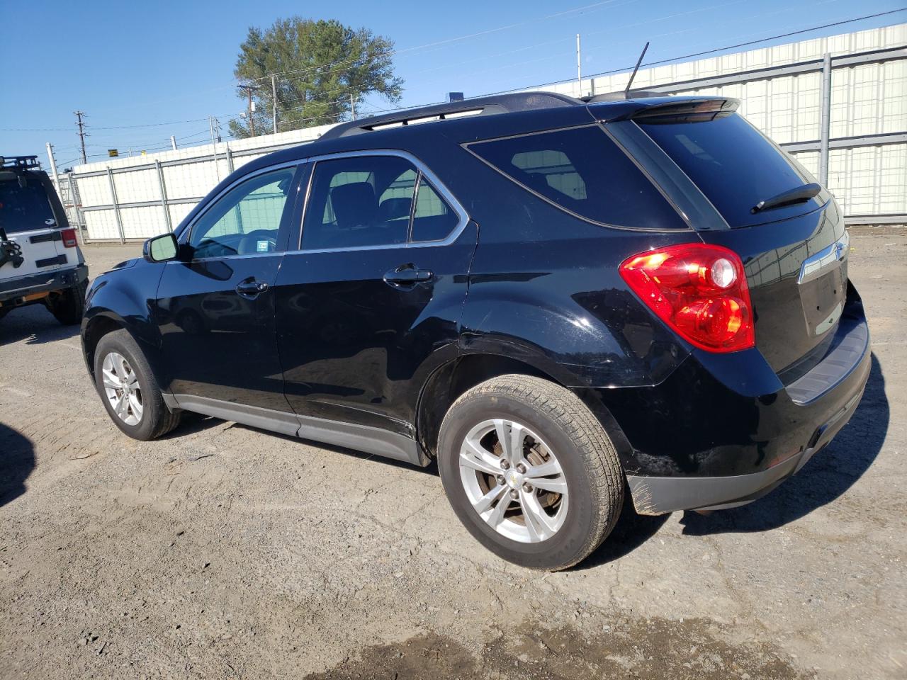 Image 2 of 2015 CHEVROLET EQUINOX LT 2015 with VIN 2GNALCEK7F6103673