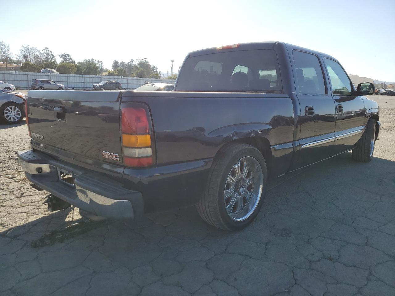 Obraz 3 z 2006 GMC NEW SIERRA C1500 2006 z VIN 2GTEC13T561224919