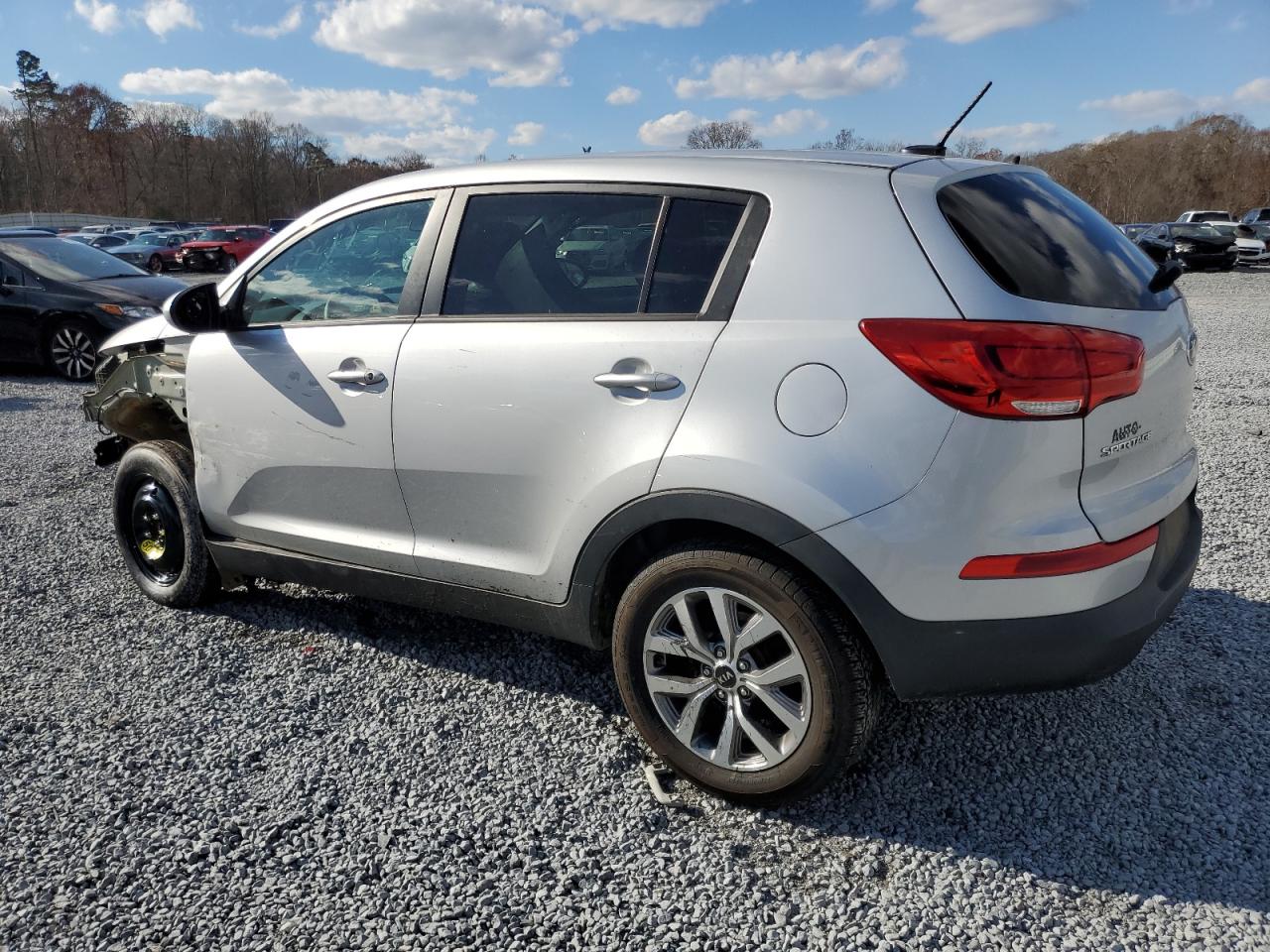 Изображение 2 2016 KIA SPORTAGE LX 2016 с VIN KNDPBCAC5G7872663