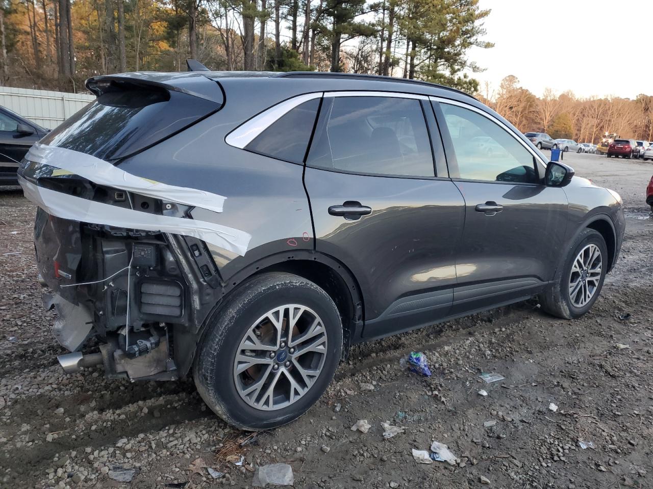 Image 3 of 2020 FORD ESCAPE SEL 2020 with VIN 1FMCU9H97LUB28009
