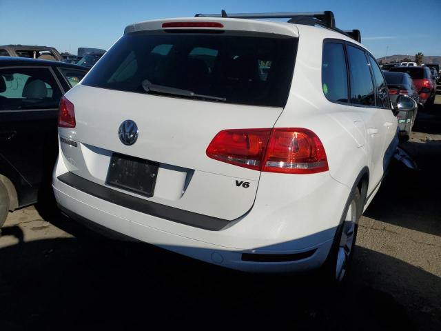 Image 3 of 2014 VOLKSWAGEN TOUAREG V6 2014 with VIN WVGEF9BP3ED009421