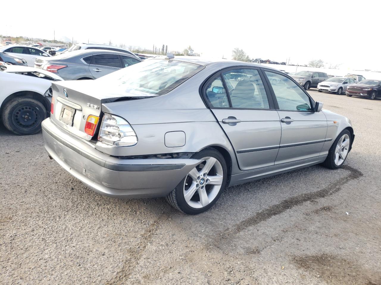 Obraz 3 z 2004 BMW 325 I 2004 z VIN WBAET37464NJ45461