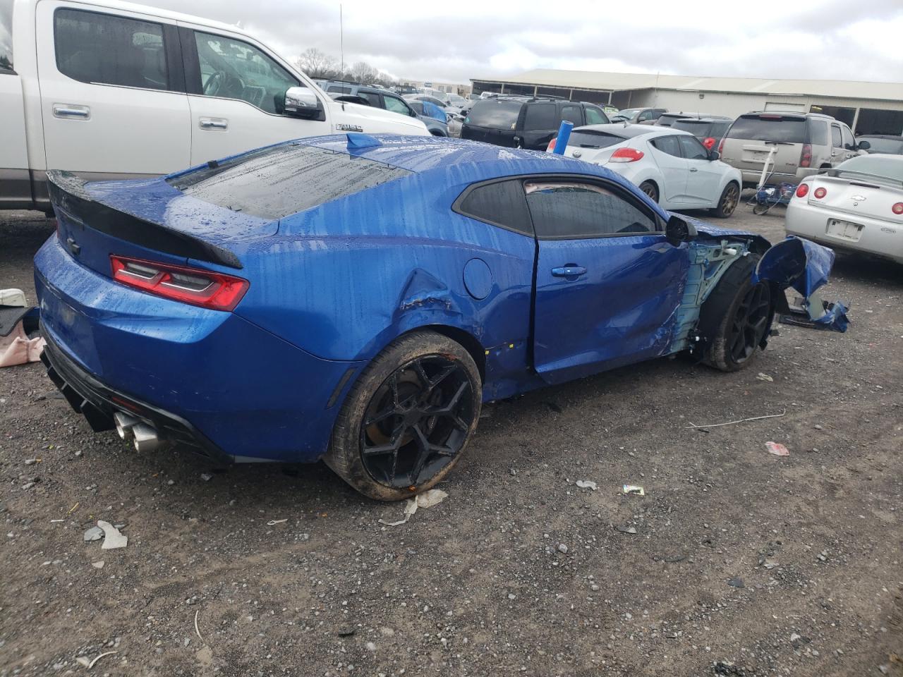 Image 3 of 2018 CHEVROLET CAMARO SS 2018 with VIN 1G1FE1R73J0148218