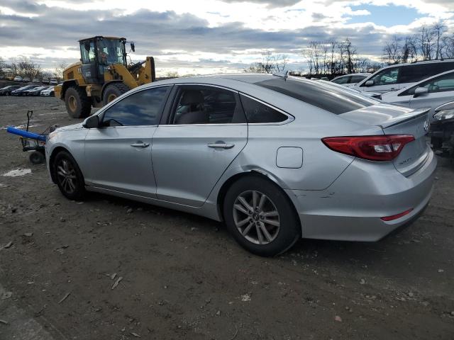 Obraz 2 z 2017 HYUNDAI SONATA SE 2017 z VIN 5NPE24AFXHH571245