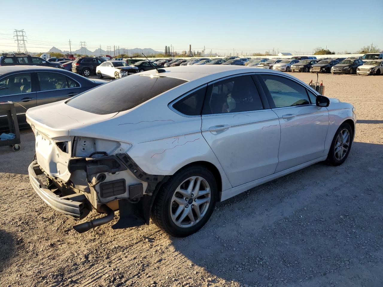 Image 3 of 2014 FORD FUSION SE 2014 with VIN 3FA6P0HD1ER286399