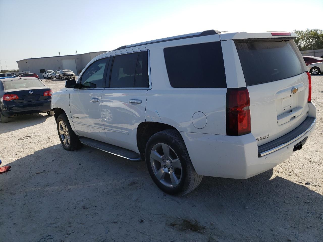 Изображение 2 2017 CHEVROLET TAHOE C1500 PREMIER 2017 с VIN 1GNSCCKC5HR150029