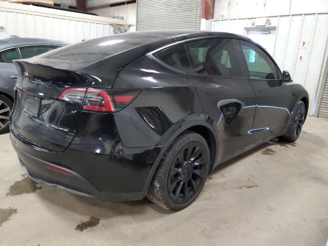 Obraz 3 z 2021 TESLA MODEL Y  2021 z VIN 5YJYGAEE4MF262944
