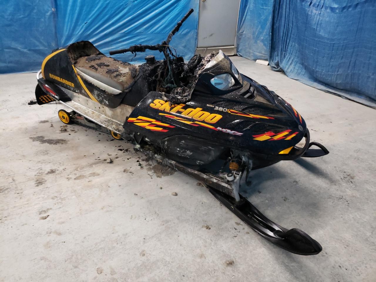 Изображение 2004 SKI BOMBADERE 2004