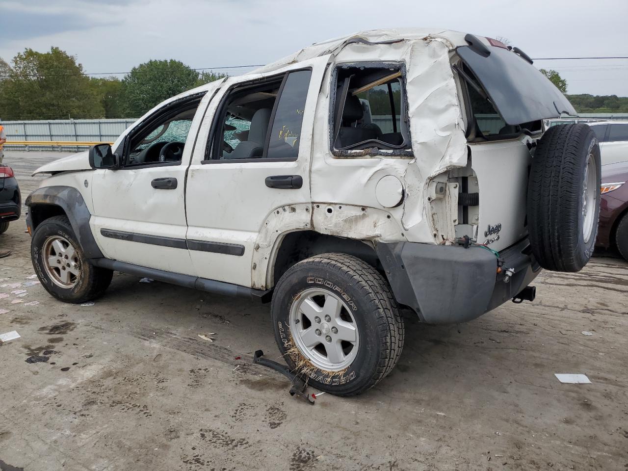 Image 2 of 2007 JEEP LIBERTY SPORT 2007 with VIN 1J4GL48K47W547549