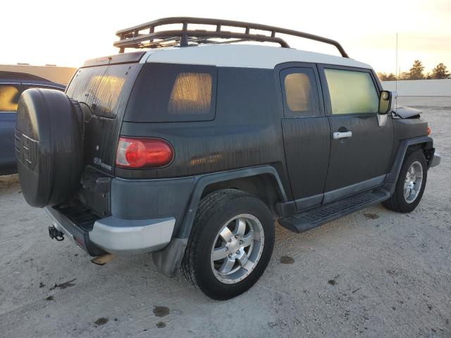 Obraz 3 z 2007 TOYOTA FJ CRUISER  2007 z VIN JTEZU11F870005571