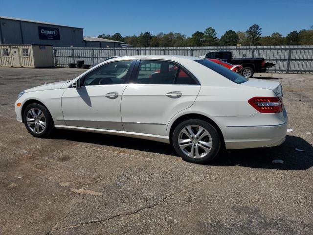 Obraz 2 z 2010 MERCEDES-BENZ E 550 2010 z VIN WDDHF7CB2AA161832