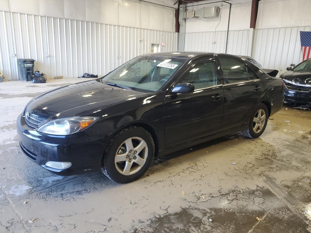 Obraz 1 z 2005 TOYOTA CAMRY LE 2005 z VIN JTDBE32KX53030056