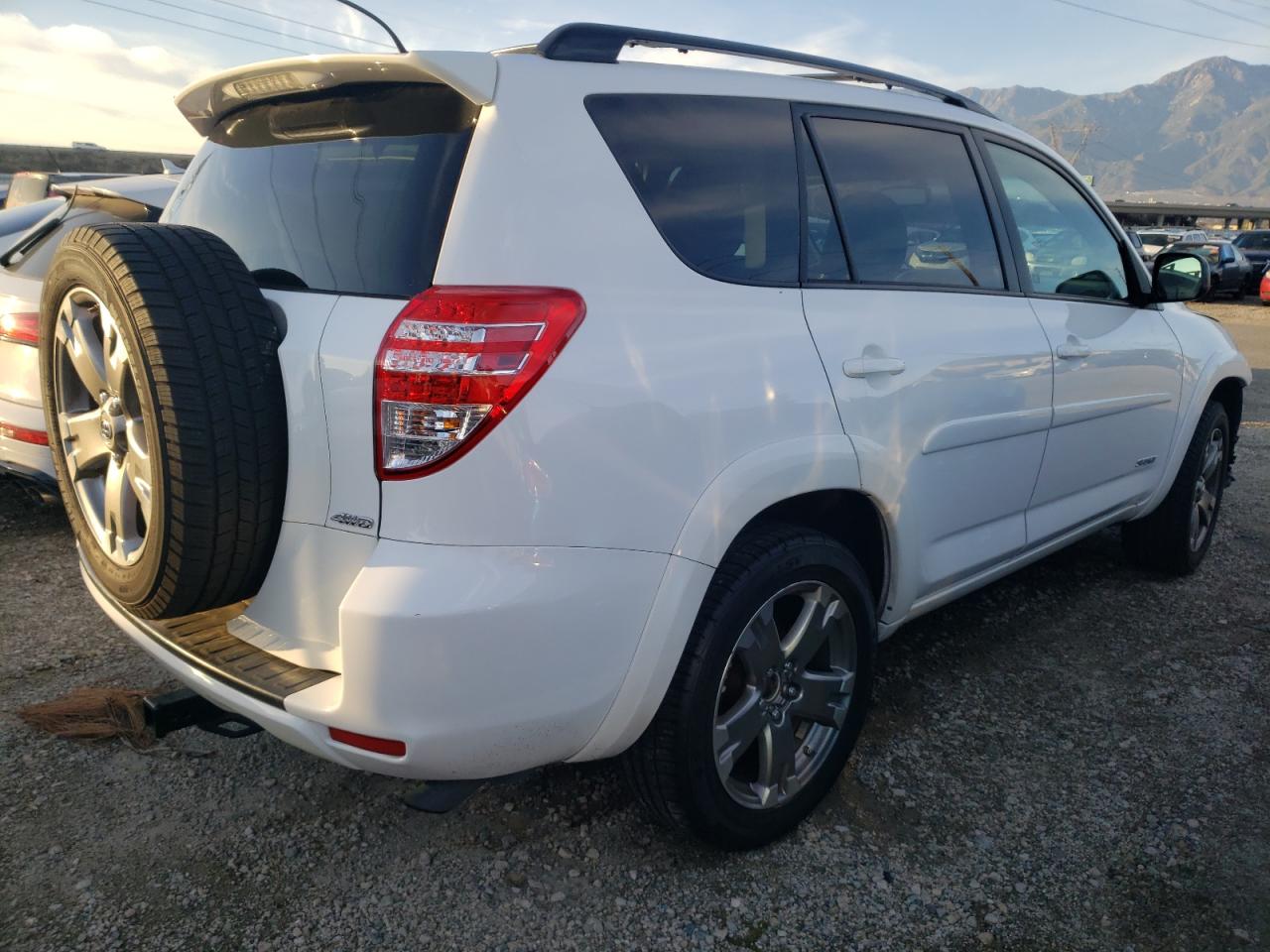 Obraz 3 z 2012 TOYOTA RAV4 SPORT 2012 z VIN 2T3RK4DV7CW079570