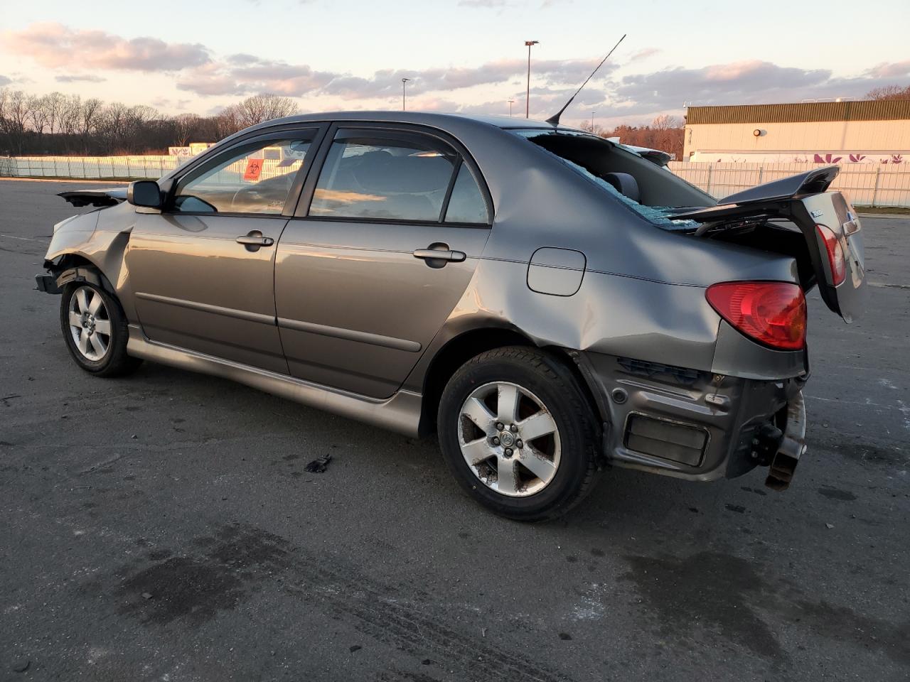 Obraz 2 z 2004 TOYOTA COROLLA CE 2004 z VIN 2T1BR32E24C168291