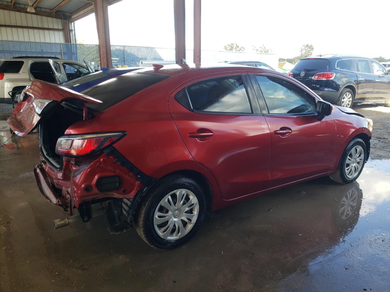 Image 3 of 2019 TOYOTA YARIS L 2019 with VIN 3MYDLBYV6KY521349