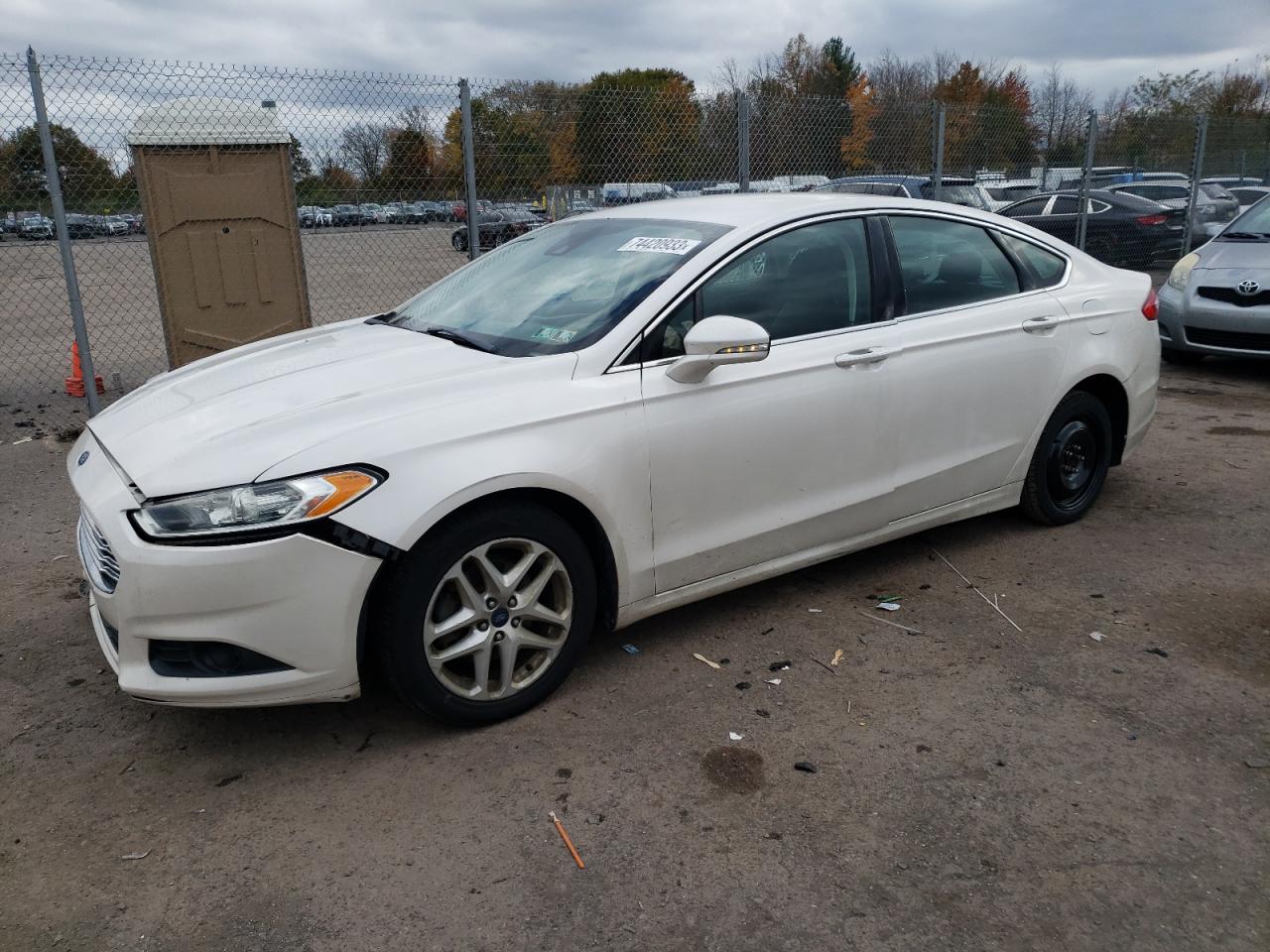 Image 1 of 2014 FORD FUSION SE 2014 with VIN 3FA6P0HD1ER265987