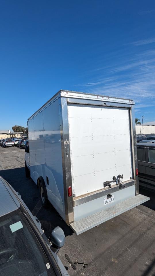 Image 3 of 2023 FORD ECONOLINE E350 SUPER DUTY CUTAWAY VAN 2023 with VIN 1FDWE3FKXPDD21094