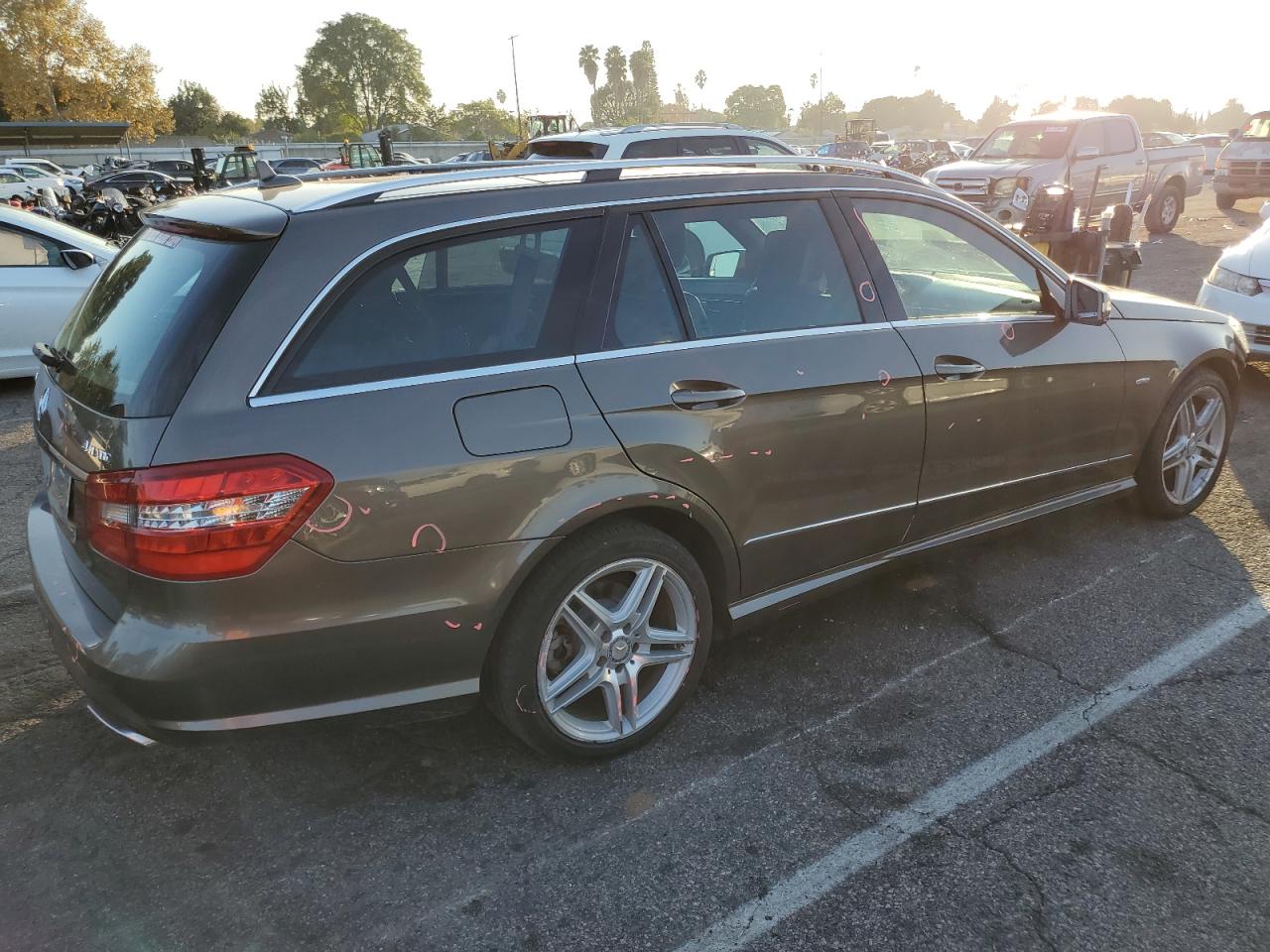 Obraz 3 z 2012 MERCEDES-BENZ E 350 4MATIC WAGON 2012 z VIN WDDHH8JB8CA597395