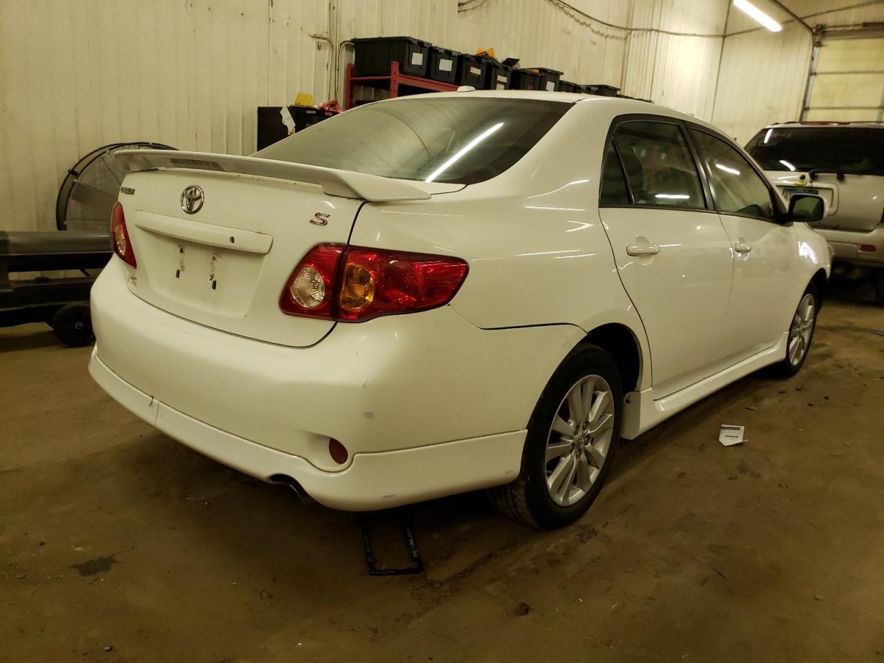 Image 3 of 2010 TOYOTA COROLLA BASE 2010 with VIN 2T1BU4EE4AC402068