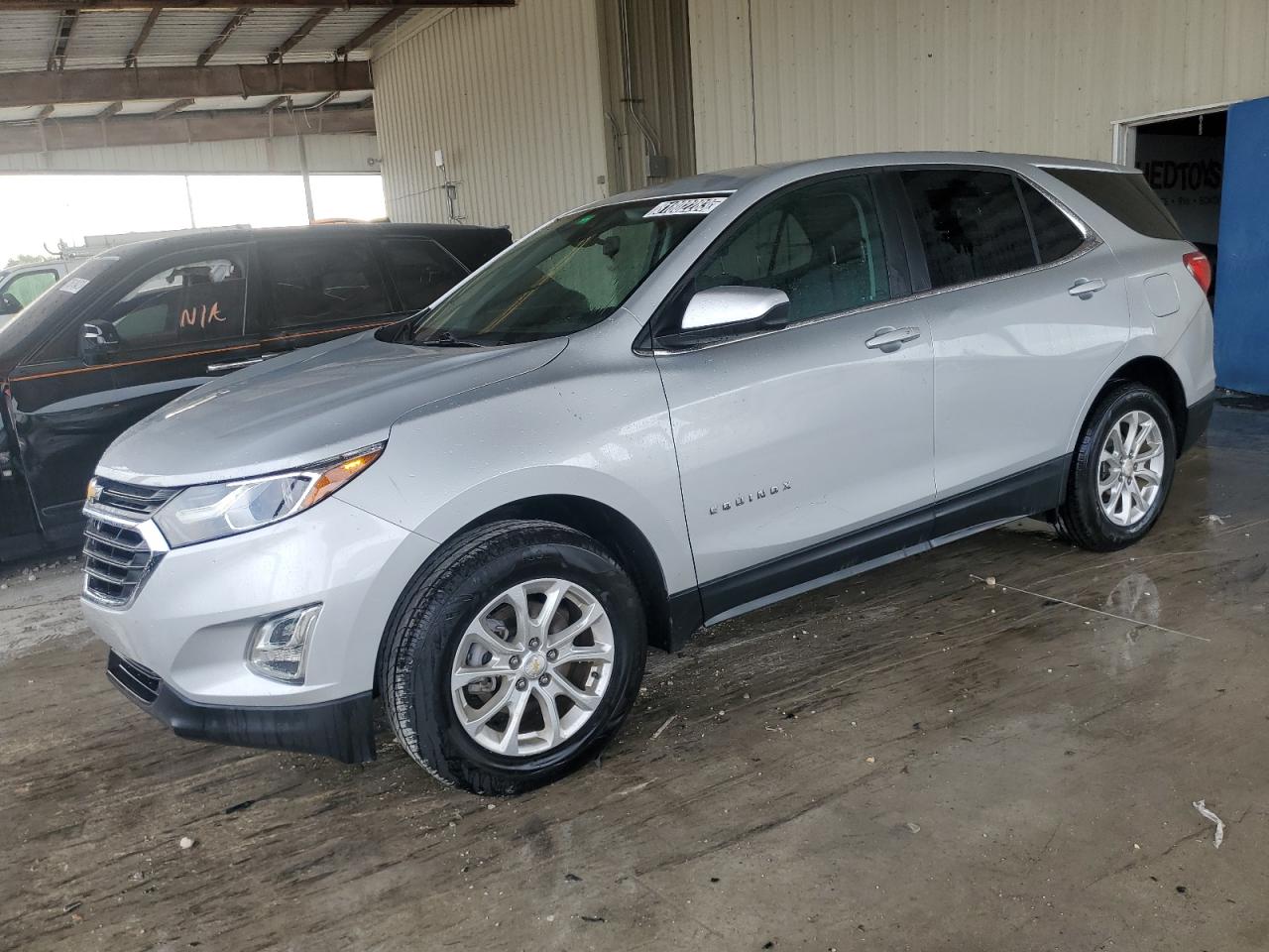 Image 1 of 2021 CHEVROLET EQUINOX LT 2021 with VIN 2GNAXTEV1M6141606
