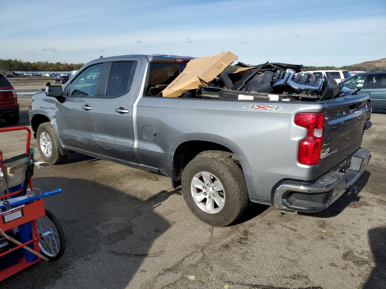 Изображение 2 2021 CHEVROLET SILVERADO K1500 LT 2021 с VIN 1GCRYDEK8MZ163336