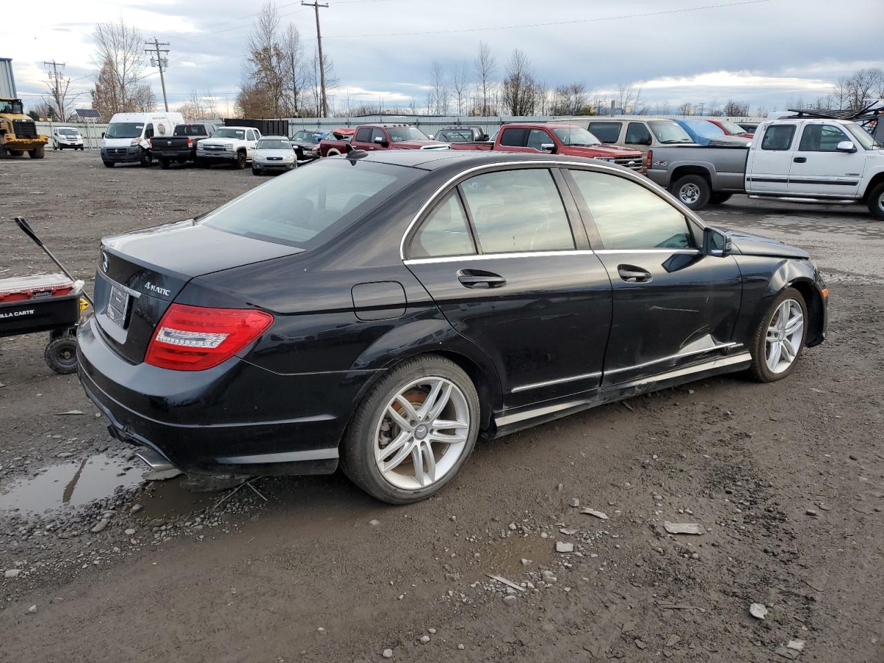 Image 3 of 2014 MERCEDES-BENZ C 300 4MATIC 2014 with VIN WDDGF8AB5EA953161