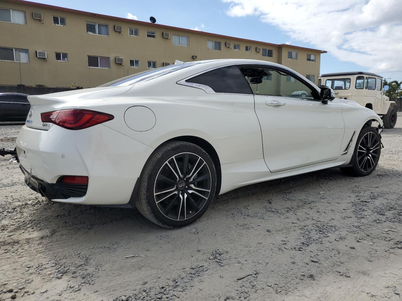 Obraz 3 z 2018 INFINITI Q60 LUXE 300 2018 z VIN JN1EV7EK9JM341839
