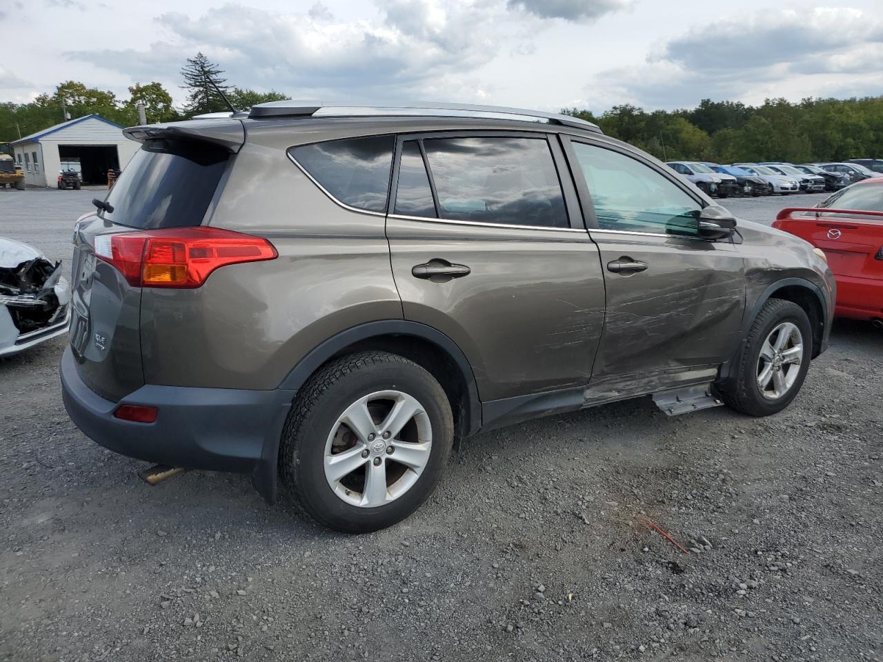 Obraz 3 z 2013 TOYOTA RAV4 XLE 2013 z VIN 2T3RFREV7DW041211