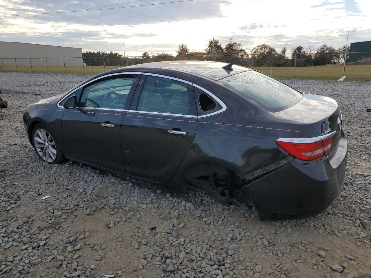 Obraz 2 z 2014 BUICK VERANO  2014 z VIN 1G4PP5SK7E4181440