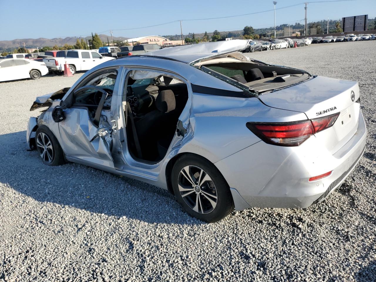 Изображение 2 2020 NISSAN SENTRA SV 2020 с VIN 3N1AB8CV8LY219256