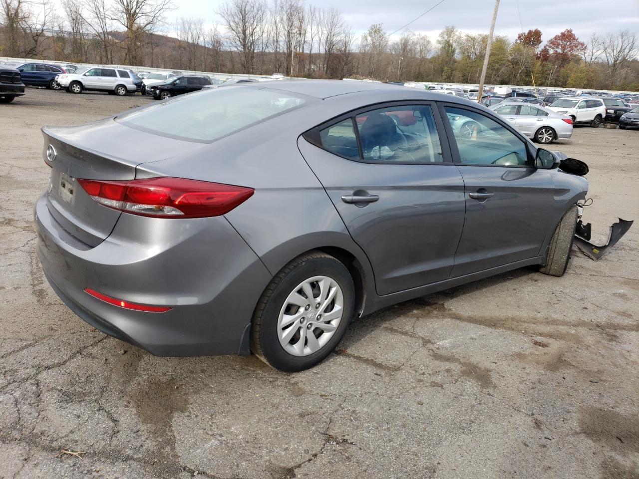 Image 3 of 2018 HYUNDAI ELANTRA SE 2018 with VIN 5NPD74LF6JH277082