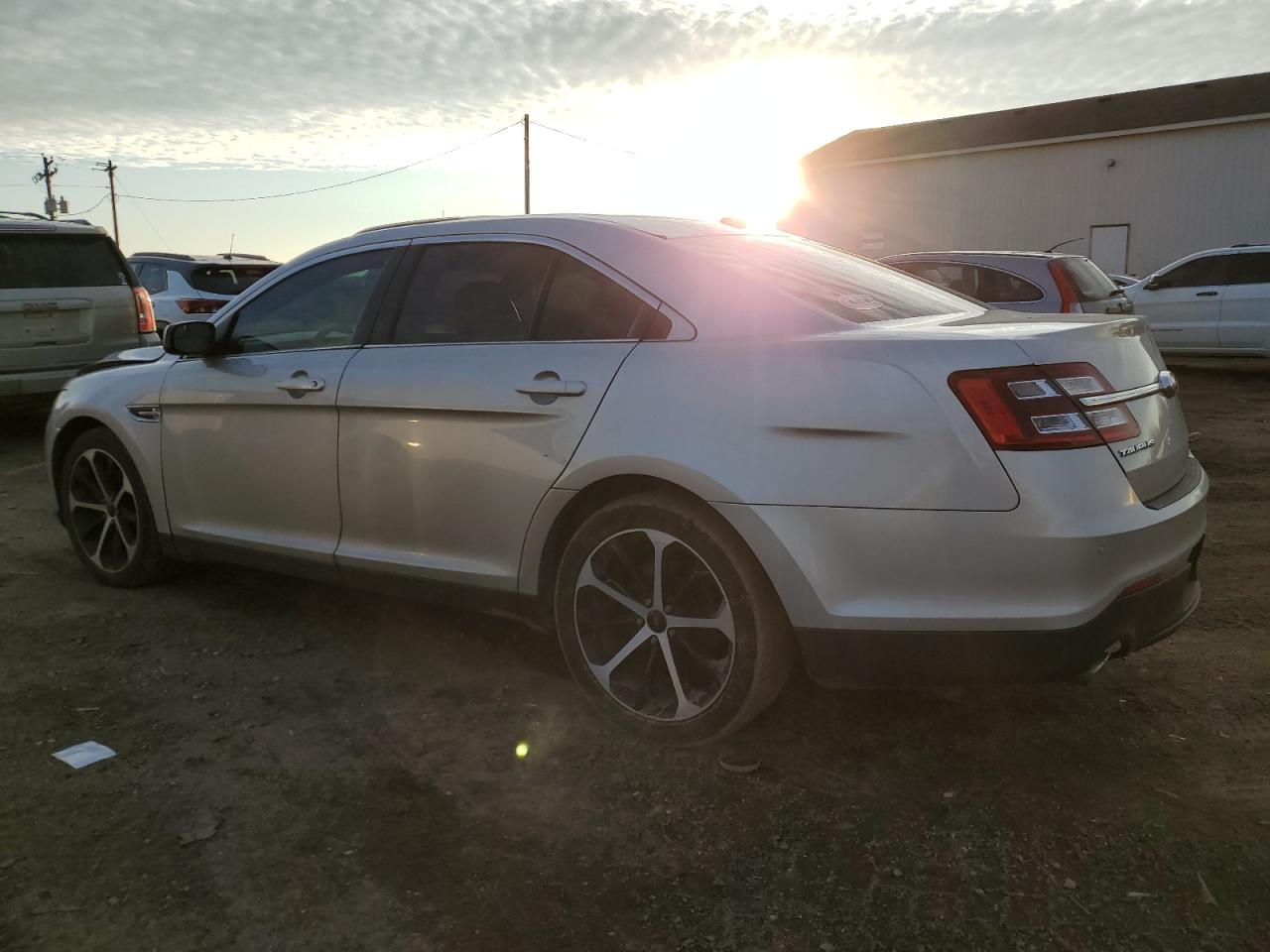 Изображение 2 2014 FORD TAURUS SEL 2014 с VIN 1FAHP2H88EG180627