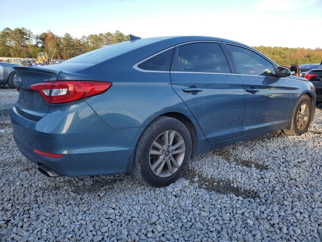 Изображение 3 2015 HYUNDAI SONATA SE 2015 с VIN 5NPE24AF9FH151859