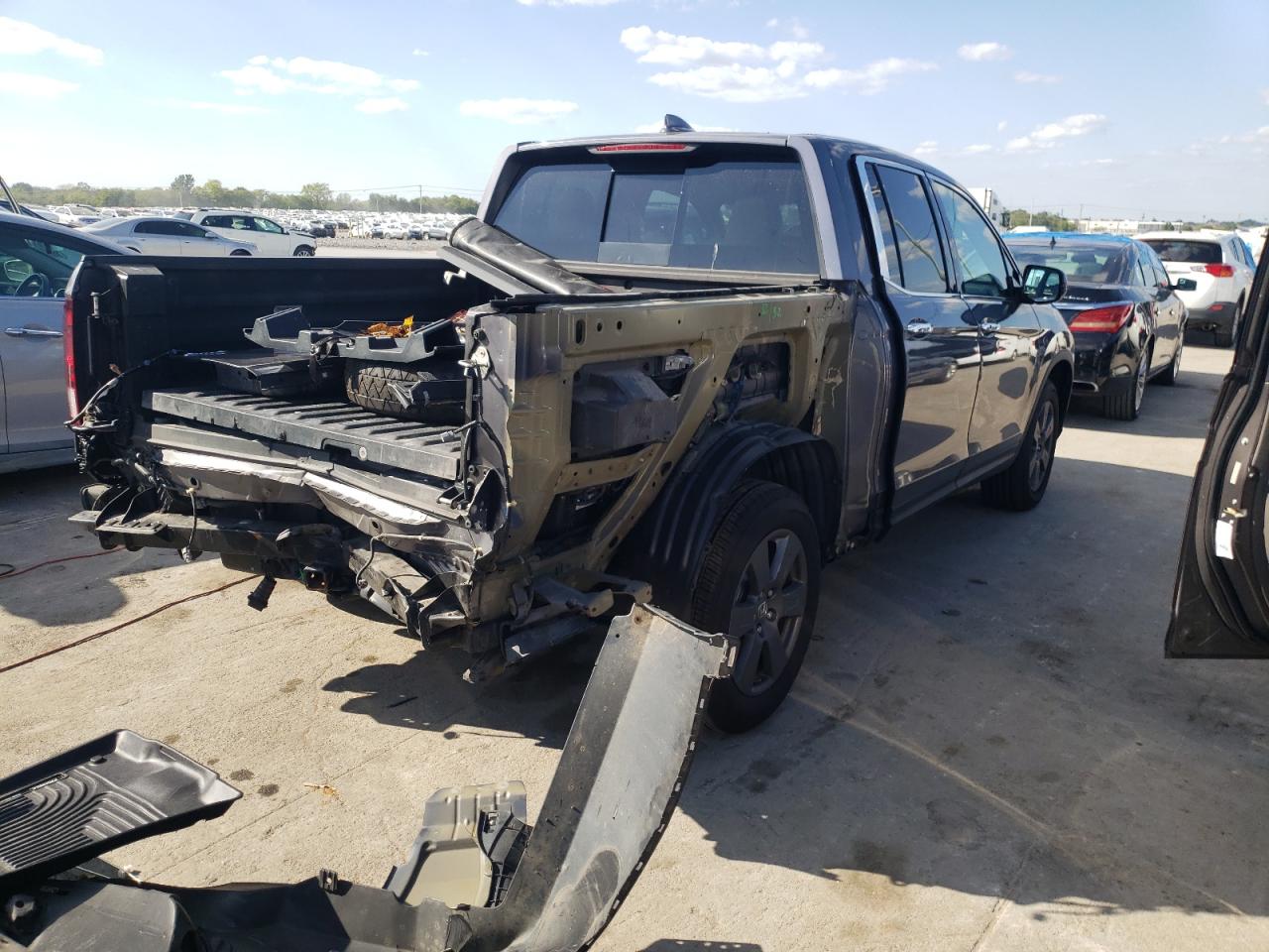 Image 3 of 2020 HONDA RIDGELINE RTL 2020 with VIN 5FPYK3F71LB008981
