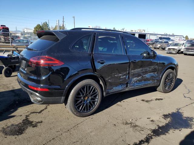 Obraz 3 z 2017 PORSCHE CAYENNE  2017 z VIN WP1AA2A26HKA91545