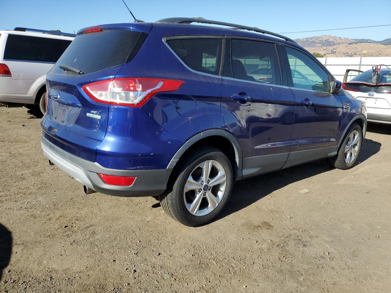 Image 3 of 2013 FORD ESCAPE SE 2013 with VIN 1FMCU0GX8DUD02408