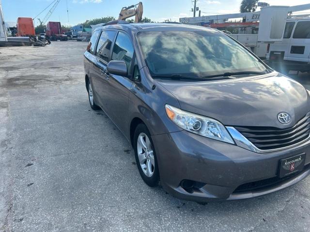 Изображение 1 2011 TOYOTA SIENNA LE 2011 с VIN 5TDKK3DC2BS026091