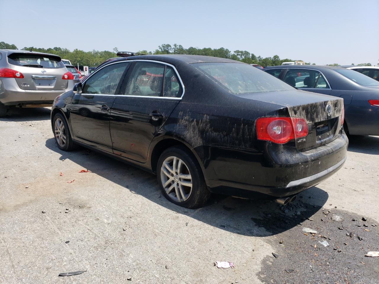 Image 2 of 2006 VOLKSWAGEN JETTA 2.5 2006 with VIN 3VWRF71KX6M683519