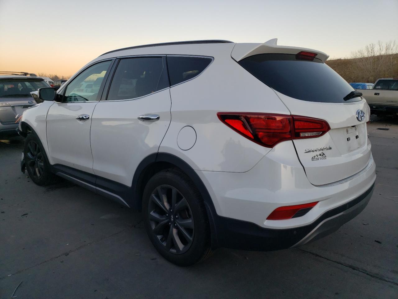 Obraz 2 z 2018 HYUNDAI SANTA FE SPORT  2018 z VIN 5NMZWDLA8JH073281
