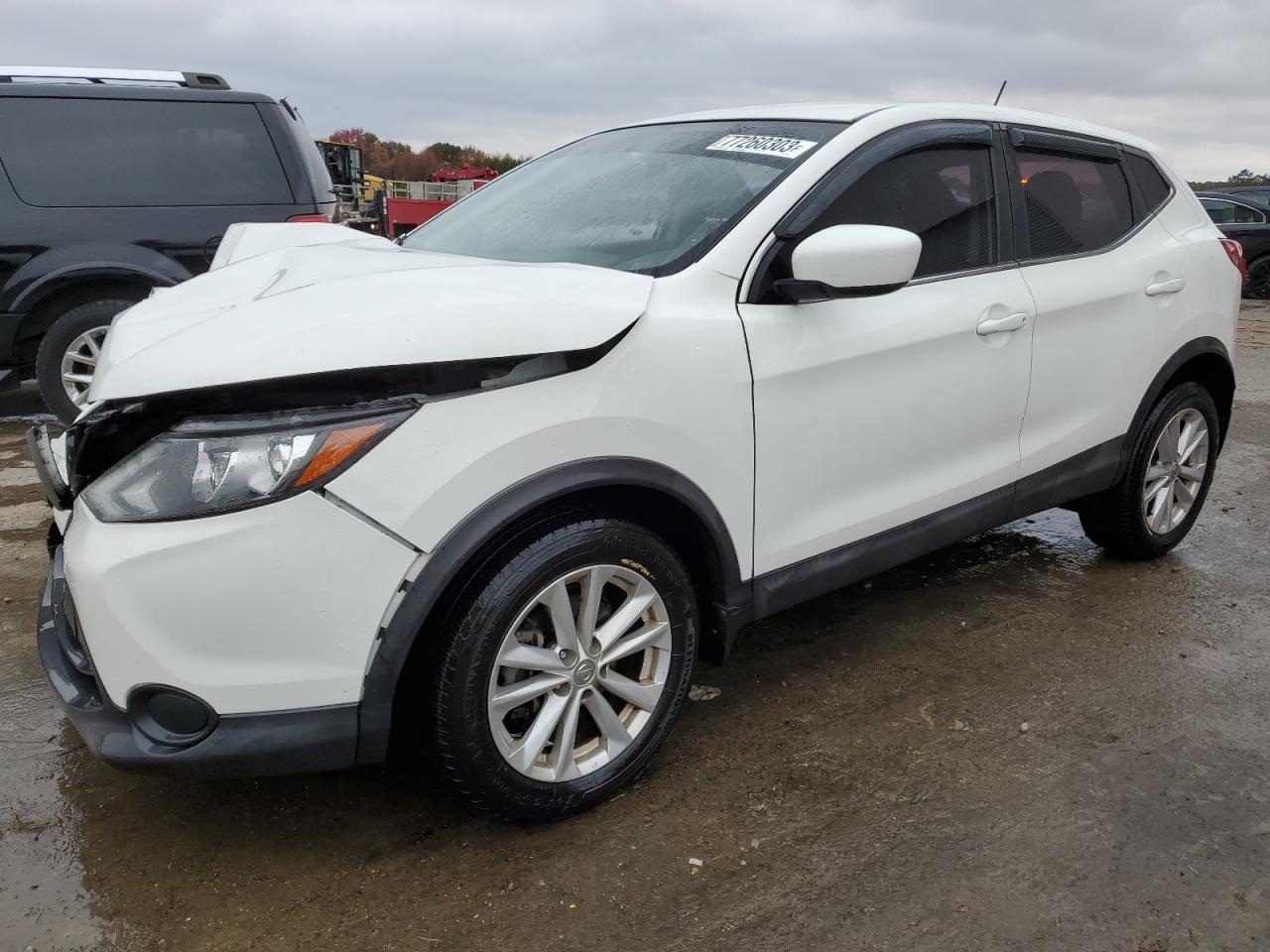 Image 1 of 2018 NISSAN ROGUE SPORT S 2018 with VIN JN1BJ1CPXJW151658